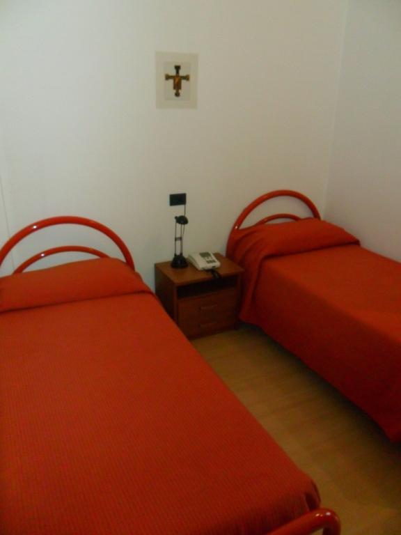 Ospitalita San Tommaso D'Aquino Hotel Bologna Kültér fotó