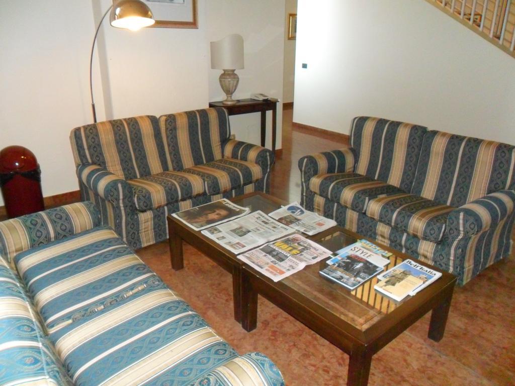 Ospitalita San Tommaso D'Aquino Hotel Bologna Kültér fotó