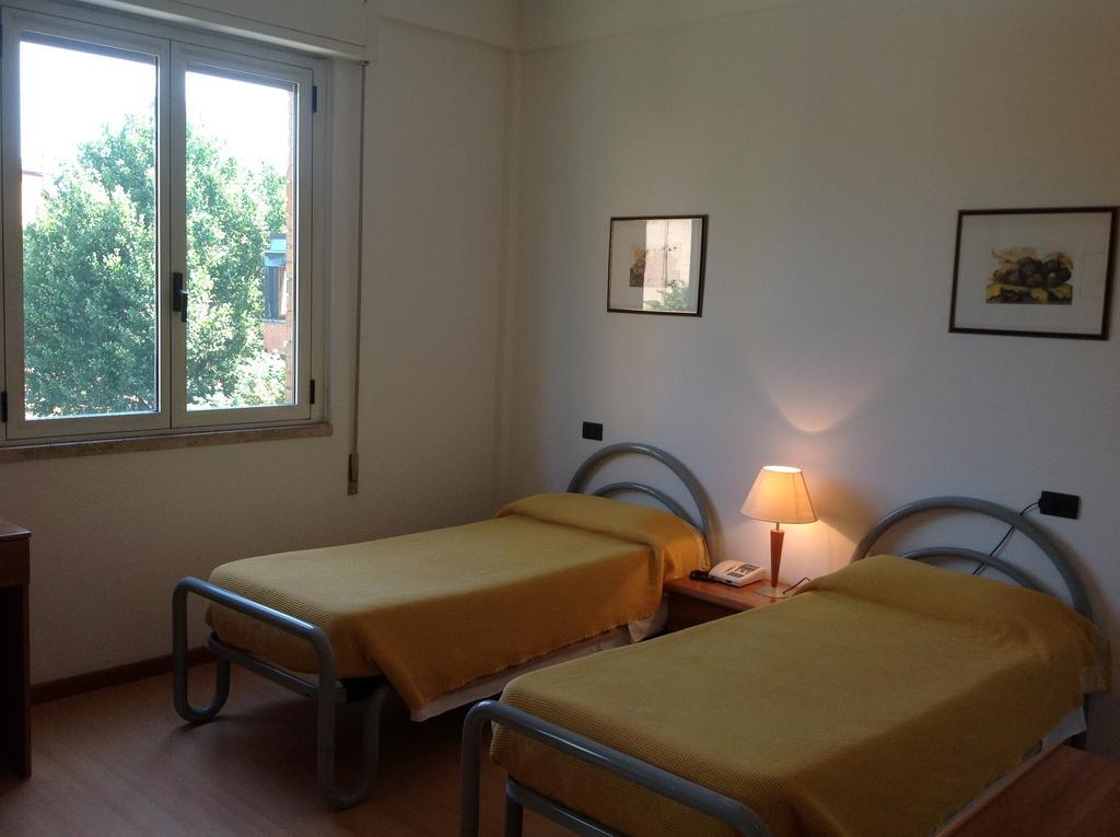Ospitalita San Tommaso D'Aquino Hotel Bologna Kültér fotó