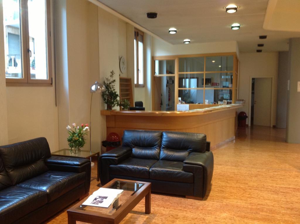 Ospitalita San Tommaso D'Aquino Hotel Bologna Kültér fotó